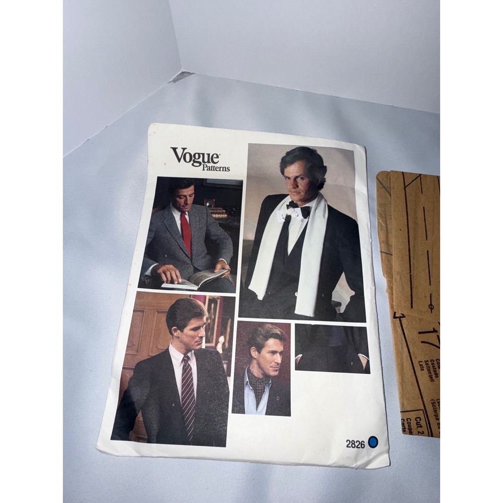 Vogue 2826 Mens Formal‎ Accessories Pattern Bow Tie Ascot Scarf Cummerbund Vtg